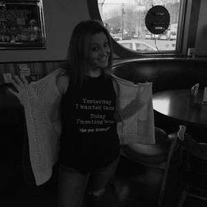 Meet your Posher, Mandy